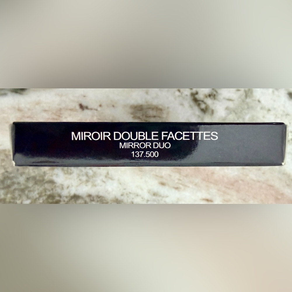 Chanel MIROIR DOUBLE FACETTES Mirror Duo in Pink. Sealed in plastic. New in Box - Picture 8 of 10